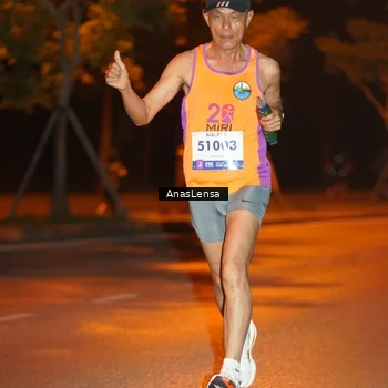 Runner Photo 8154213