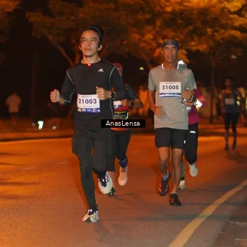 Runner Photo 8154298