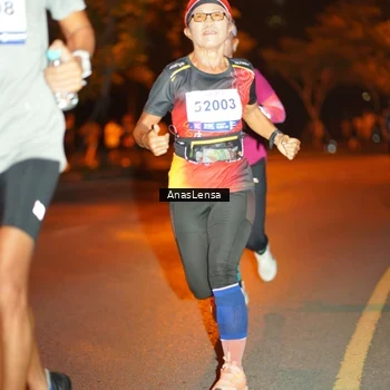 Runner Photo 8154304
