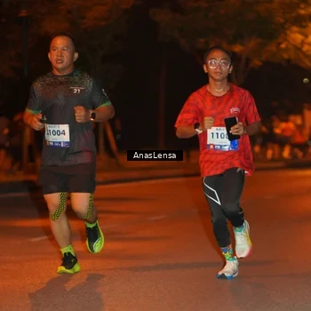Runner Photo 8154350