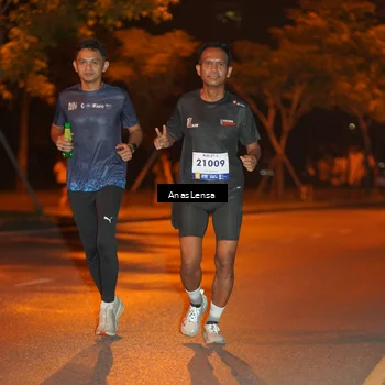 Runner Photo 8154402