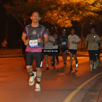 Runner Photo 8154403