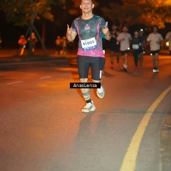 Runner Photo 8154409