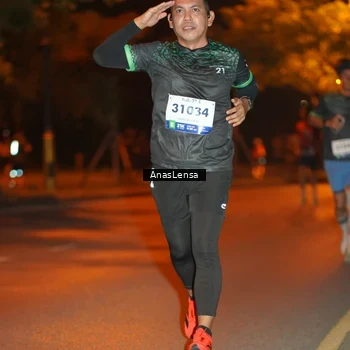 Runner Photo 8154435
