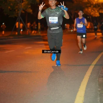 Runner Photo 8154480
