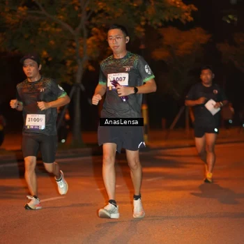 Runner Photo 8154491