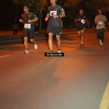 Runner Photo 8154492
