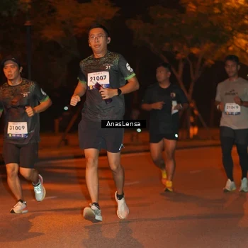 Runner Photo 8154493
