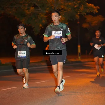 Runner Photo 8154494