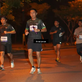 Runner Photo 8154496