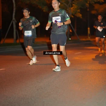 Runner Photo 8154499