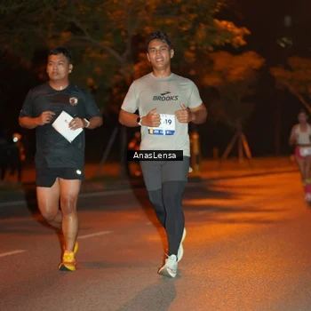 Runner Photo 8154502