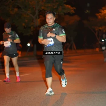Runner Photo 8154606