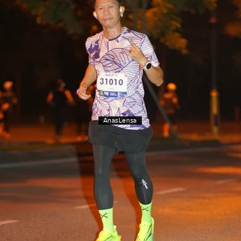 Runner Photo 8154672