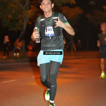 Runner Photo 8154683