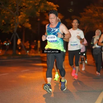 Runner Photo 8154689