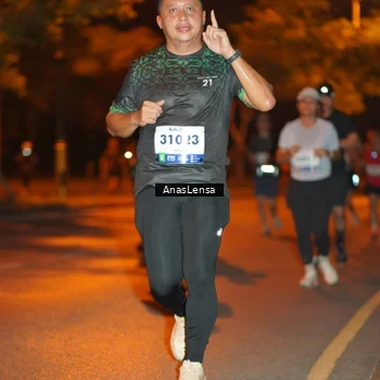 Runner Photo 8154719