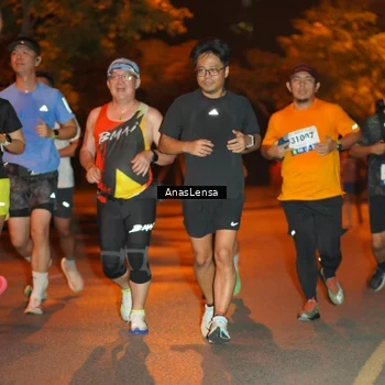 Runner Photo 8154761