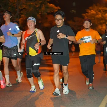 Runner Photo 8154767