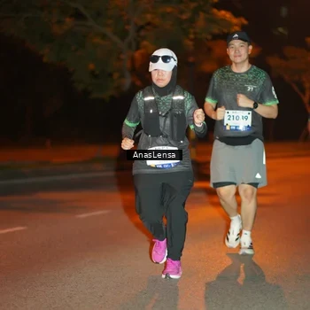 Runner Photo 8155076