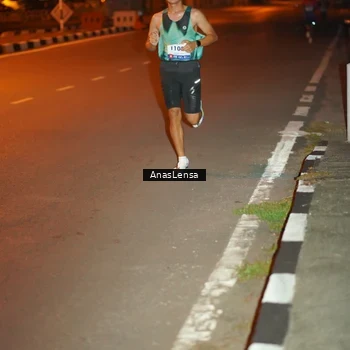 Runner Photo 8155349