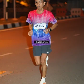Runner Photo 8155358