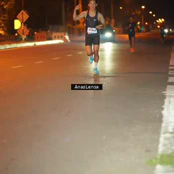 Runner Photo 8155402