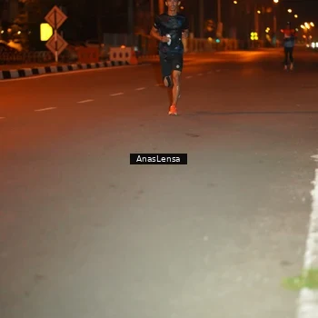 Runner Photo 8155407