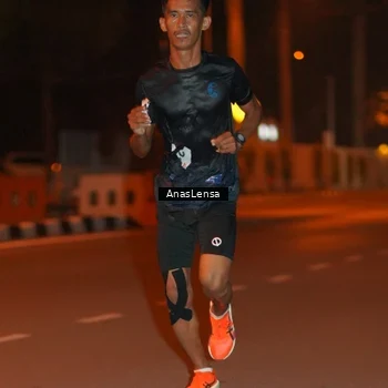 Runner Photo 8155411