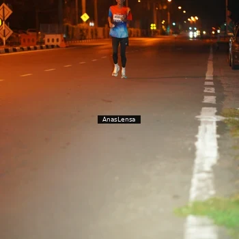 Runner Photo 8155420