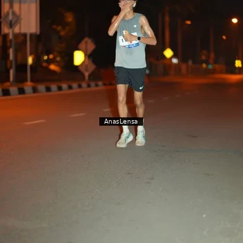 Runner Photo 8155588