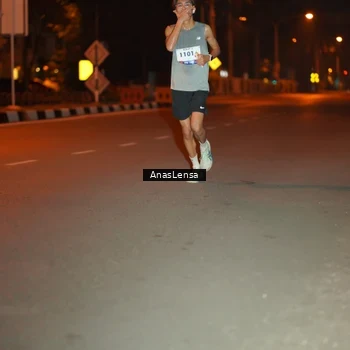 Runner Photo 8155590