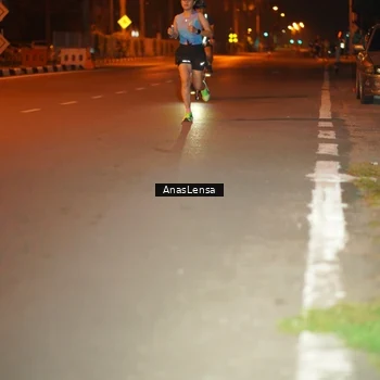 Runner Photo 8155663