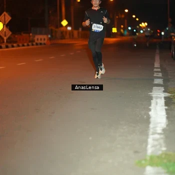 Runner Photo 8155695