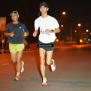 Runner Photo 8155713