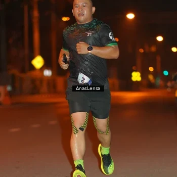 Runner Photo 8155846