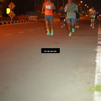 Runner Photo 8155873