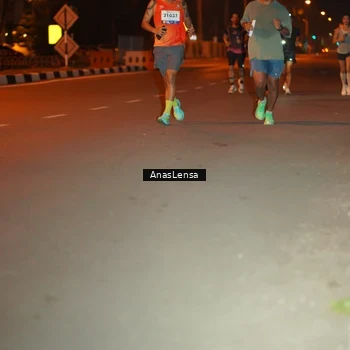 Runner Photo 8155874