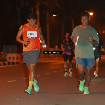 Runner Photo 8155875