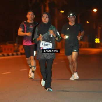 Runner Photo 8155877