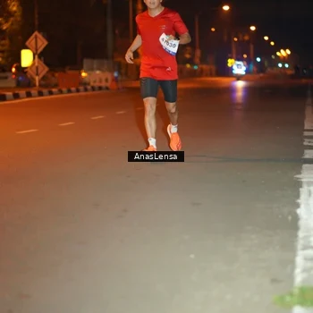 Runner Photo 8156007