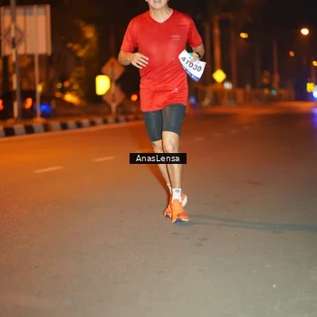 Runner Photo 8156009