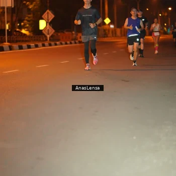 Runner Photo 8156018