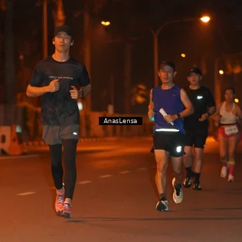 Runner Photo 8156023