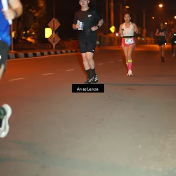 Runner Photo 8156031
