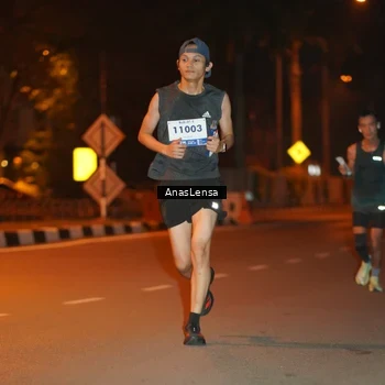 Runner Photo 8156045