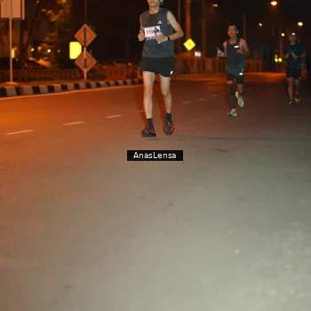 Runner Photo 8156046