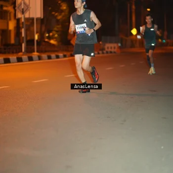 Runner Photo 8156049