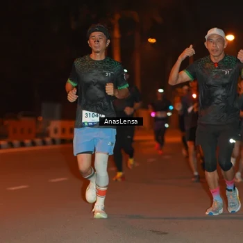 Runner Photo 8156074