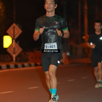 Runner Photo 8156093